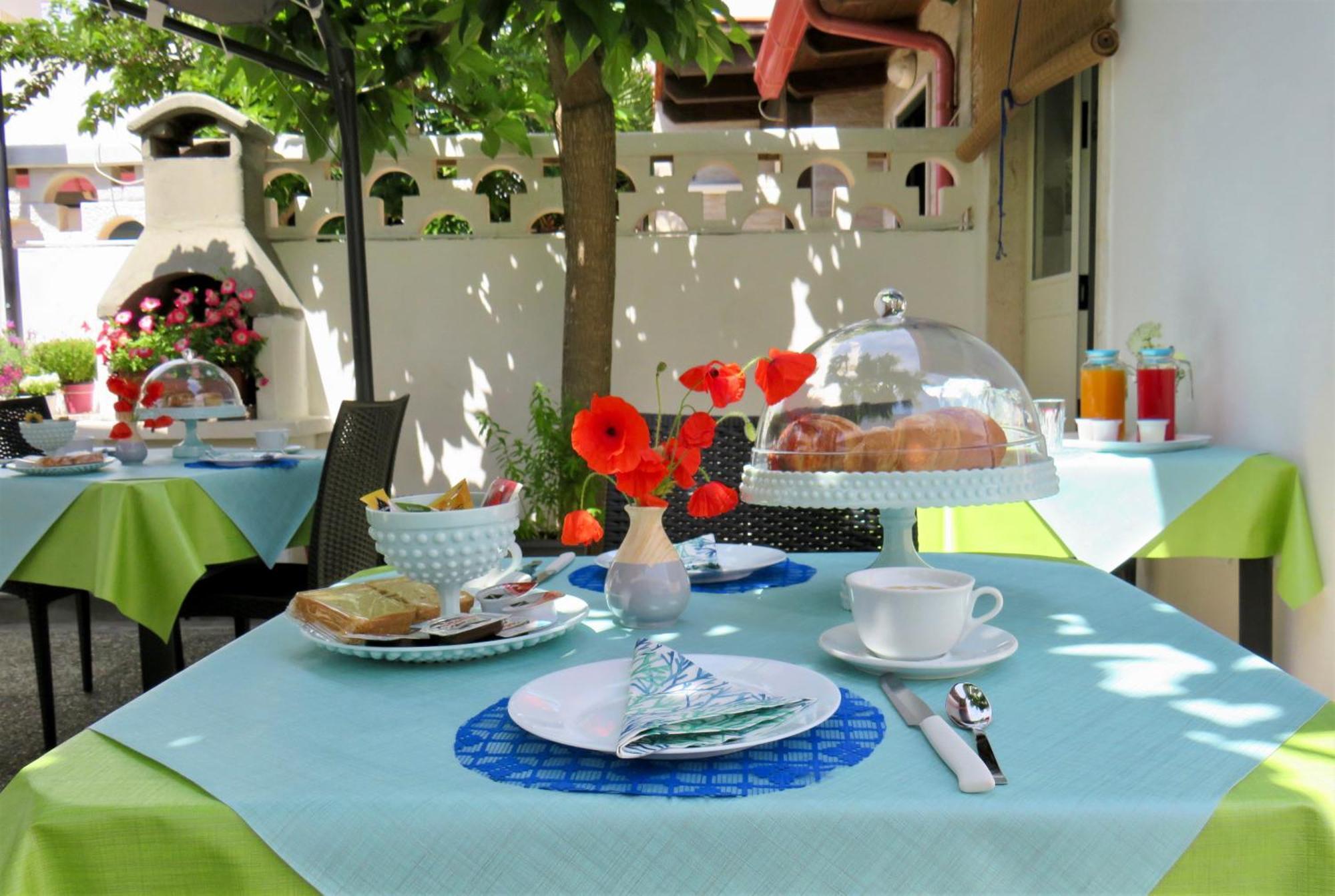 B&B Vento Del Mare San Pietro in Bevagna Bagian luar foto